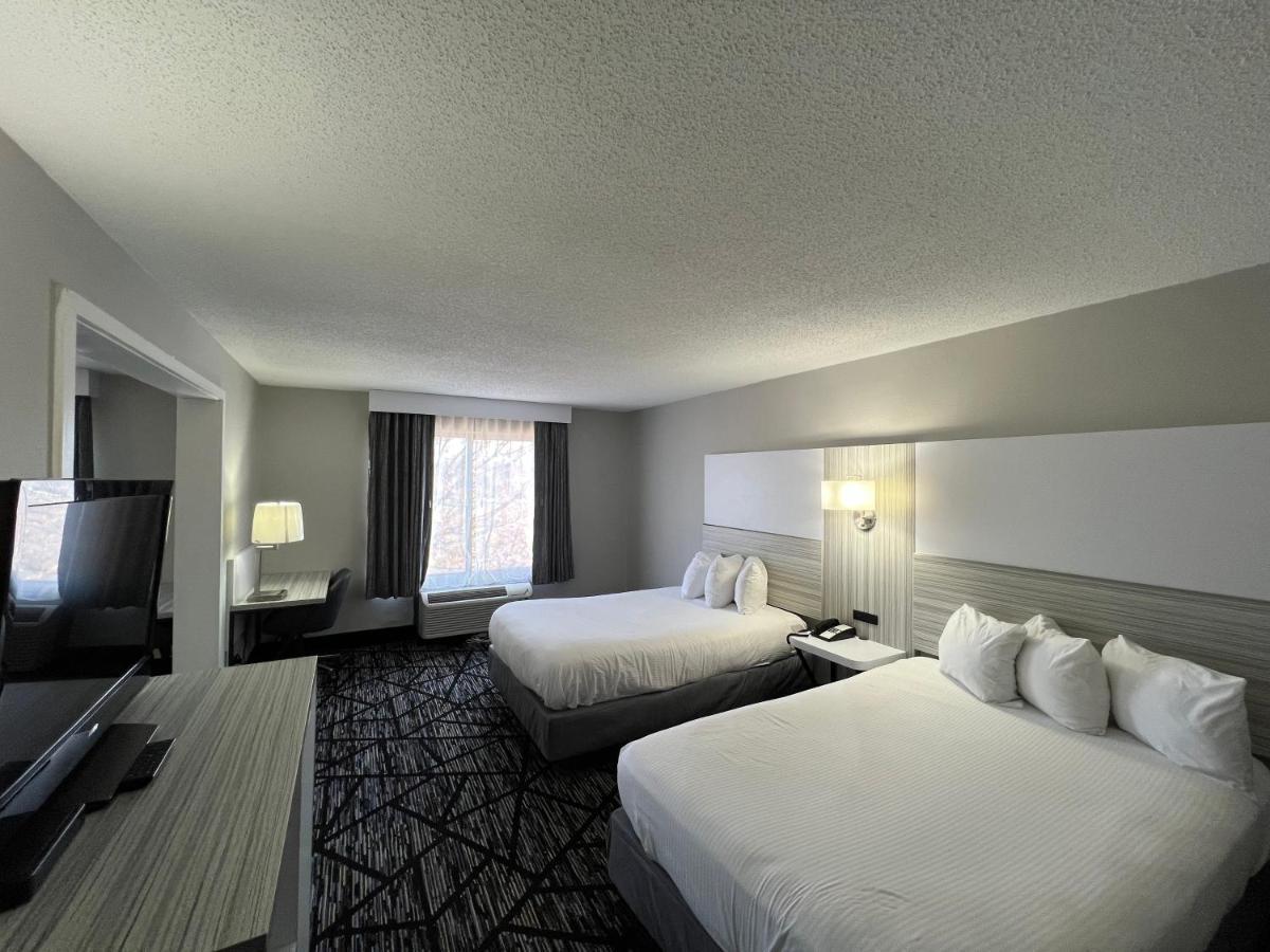 Baymont By Wyndham Peoria Hotel Bagian luar foto